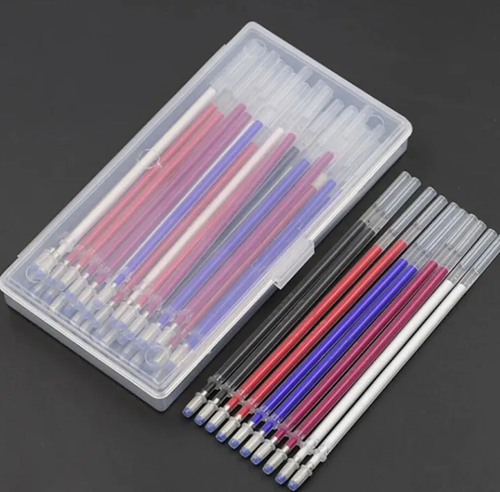 Craft Embellishment Storage - ปากกาลบได้ด้วยความร้อน 40 ชิ้น พร้อมไส้ปากกาสำหรับเขียนบนผ้าที่หายไปเมื่อโดนความร้อนสูง พร้อมกล่องเก็บ อุปกรณ์เสริมสำหรับงานตัดเย็บและงานฝีมือบนผ้า