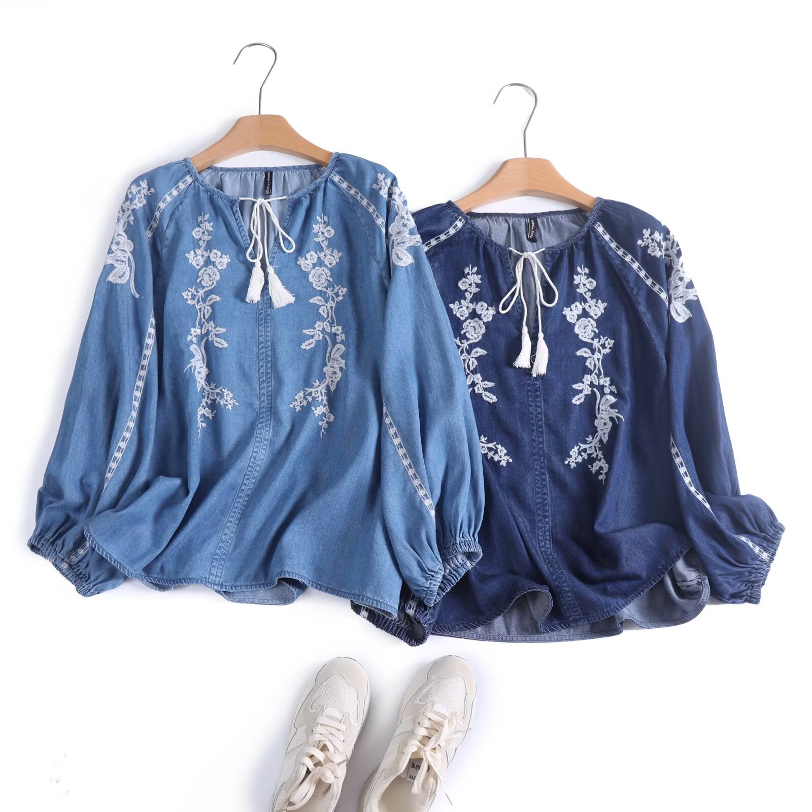 Tassel Fringe Trim - ผู้หญิง DENIM เสื้อด้านบนดอกไม้เย็บปักถักร้อยโคมไฟรอบคอ Lace Up Tassels